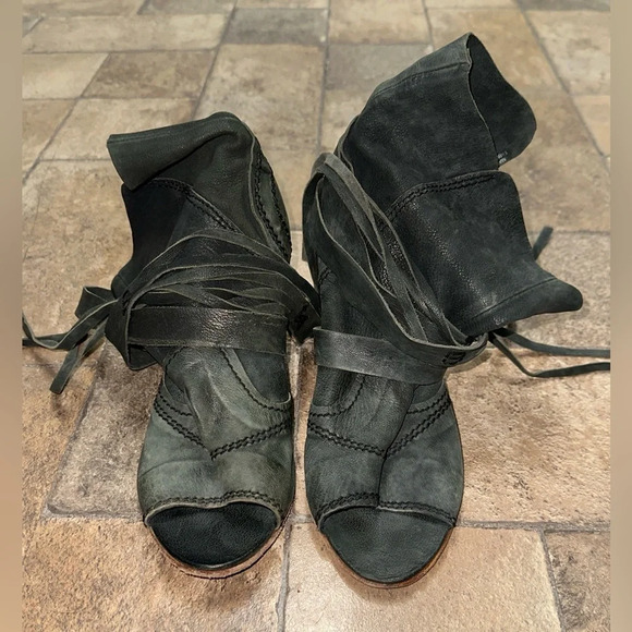 Free People Leather Sandals Size 38 - Picture 3 of 7